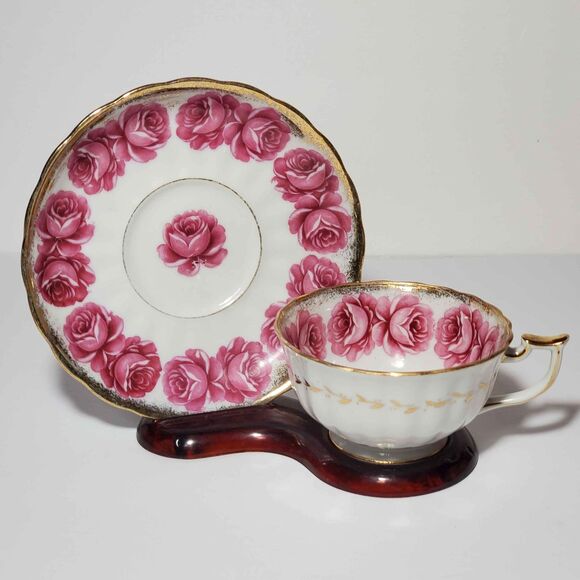 Pink Roses Teacup and Saucer Vintage - Picture 1 of 10